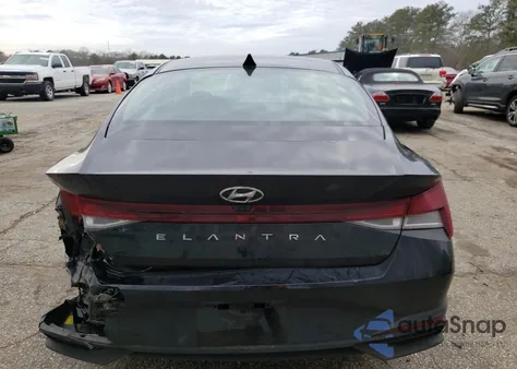 2023 Hyundai Elantra Sel z USA, uszkodzony, nr VIN 5NPLM4AG4PH088813